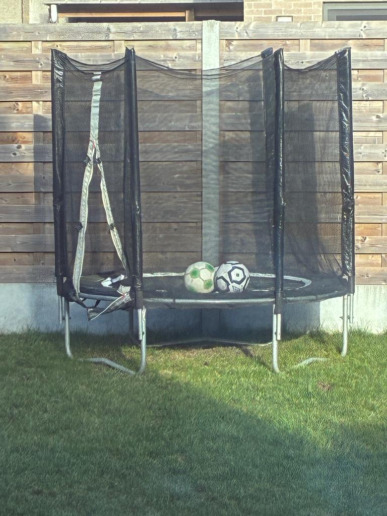 Trampoline, Enlèvement, Utilisé