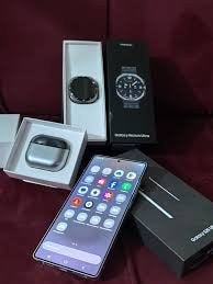 Pack Écosystème Samsung Complet (Galaxy S25 Ultra 256Go + Wa, 10 mégapixels ou plus, Écran tactile, Comme neuf, Enlèvement