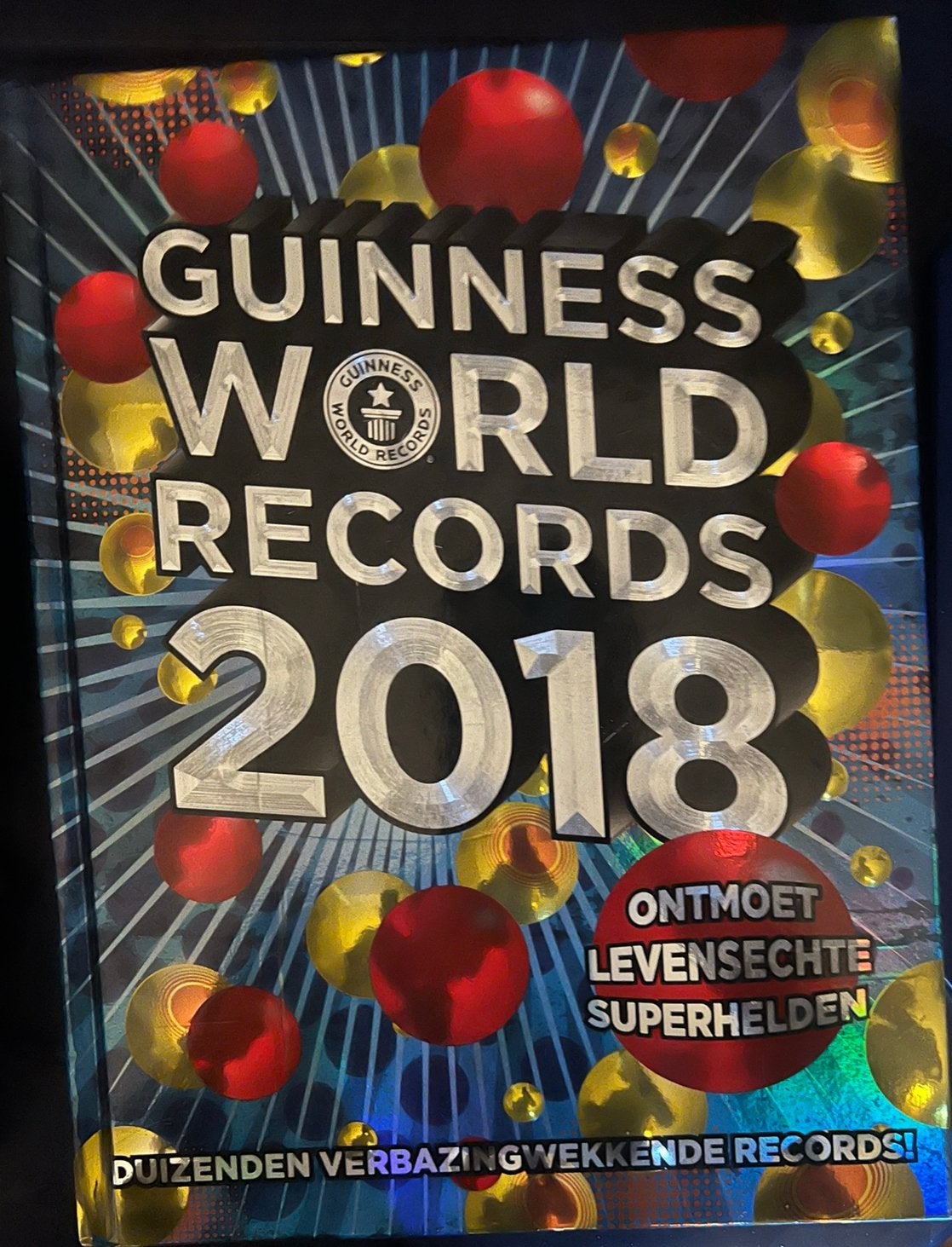 Boek guinness world records 2018, Boeken, Ophalen of Verzenden, Gelezen