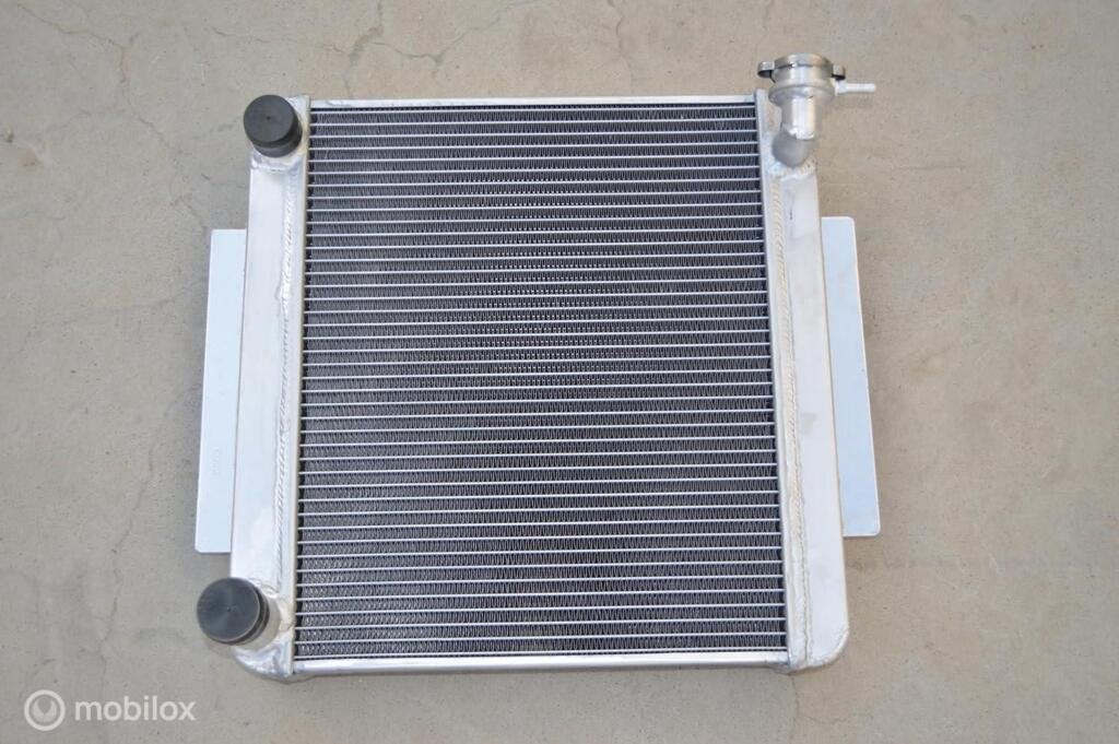 Radiateur Celica GT TA22/TA23 2T 1.6L MT 1973-1978 74 75 76, Nieuw, Ophalen of Verzenden