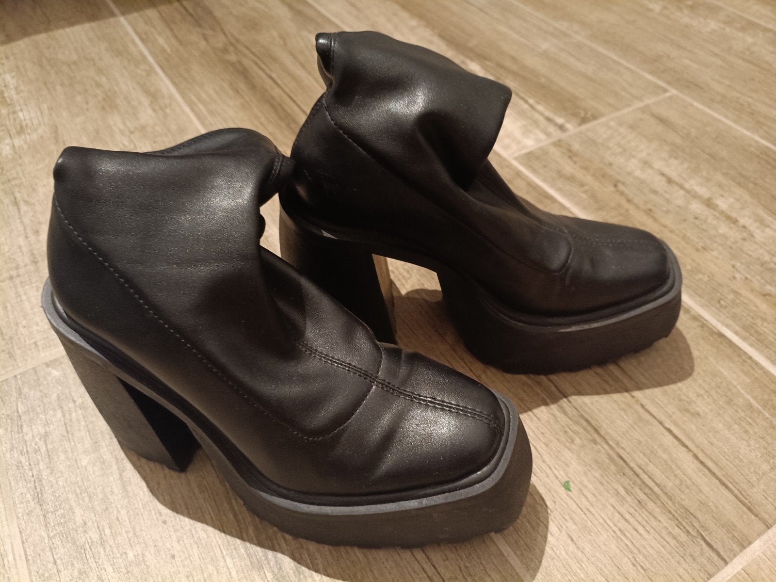 Hakken Zwart, Kleding | Dames, Ophalen, Zwart, Schoenen met hoge hakken, Gedragen
