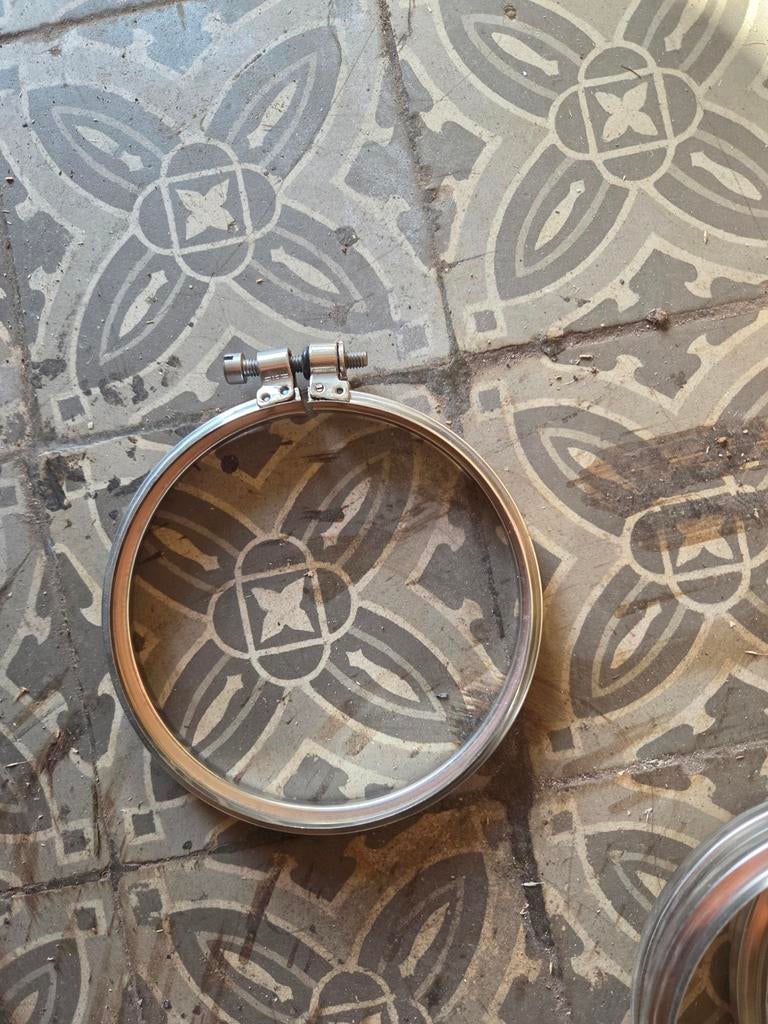 Collier pour cheminée
