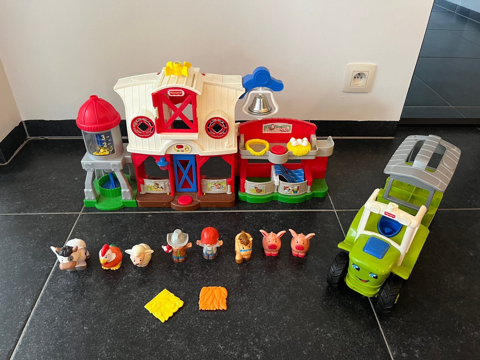 Boerderij + tractor Fischer Price, Enfants & Bébés, Jouets | Fisher-Price, Enlèvement, Utilisé, Autres types, Avec lumière