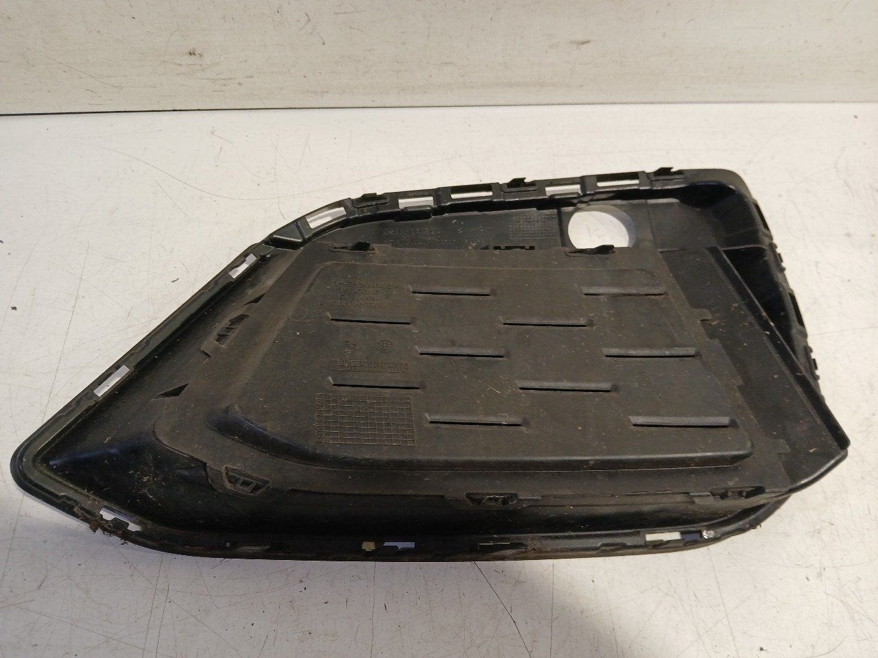 Bumperdeel rechts voor BMW 5 serie, Onderdelen@venauto.nl, Van der Ven Autorecycling B.V., Gebruikt, Ettenseweg 76, 4706 PB Roosendaal, The Netherlands