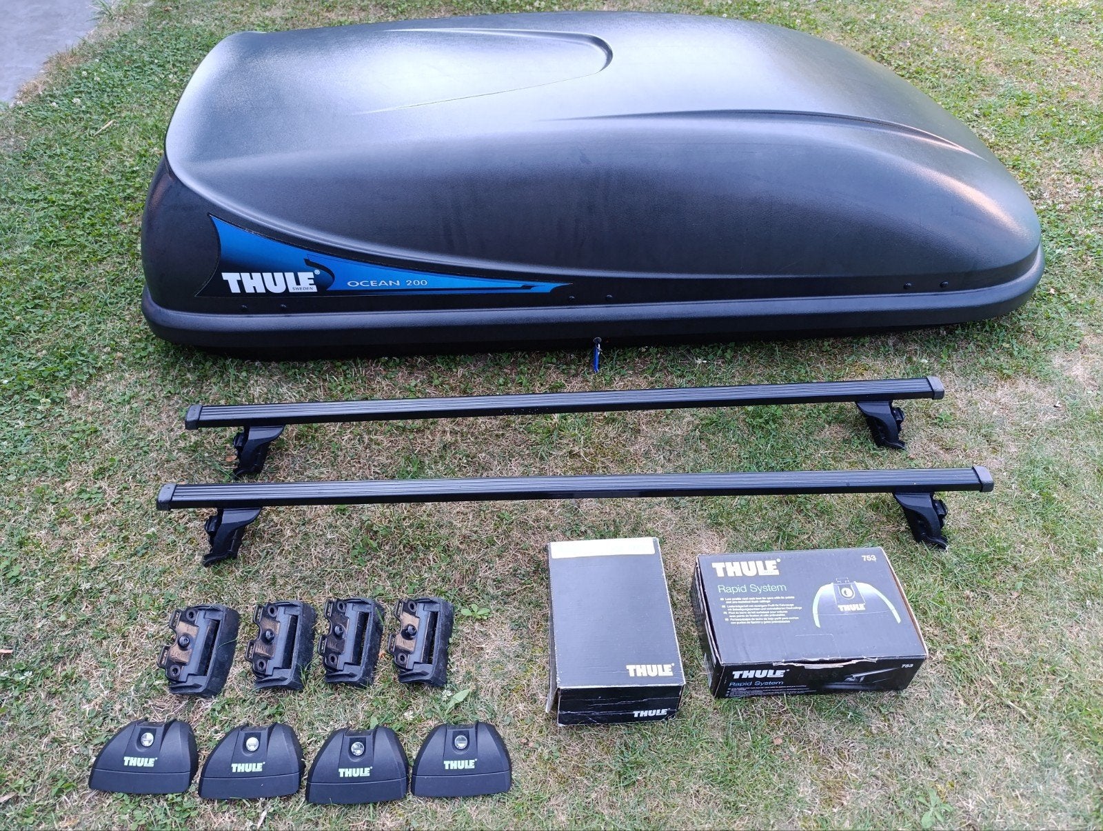 Thule Ocean 200 dakkoffer incl draagstangen en montagekits, Ophalen