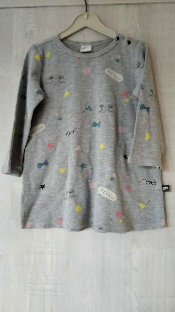 jurk H & M maat 86 / lichtgrijs Hello jurk, Kinderen en Baby's, Babykleding | Maat 86, Meisje, Jurkje of Rokje, H&M, Ophalen of Verzenden