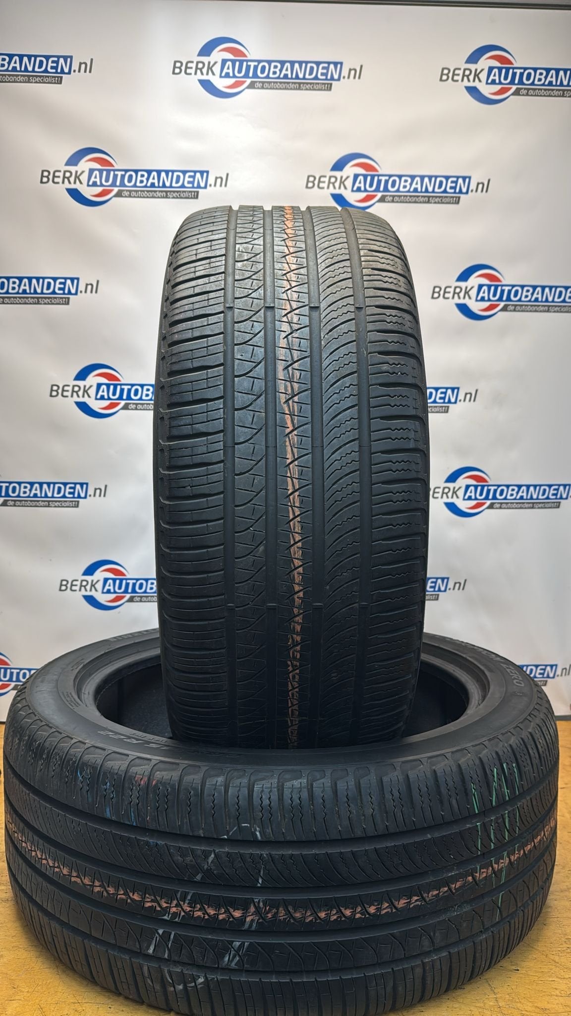 2x Pirelli Scorpion Verde All Season M+S 285/45 R22 114H 285, Auto-onderdelen, Gebruikt, -, 285 mm, -