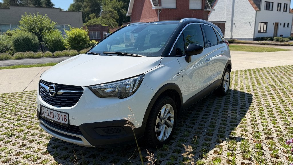 Opel Crossland X - 82.000km - particulier - €8.250, Autos, Achat, Euro 6, Noir, 5 portes