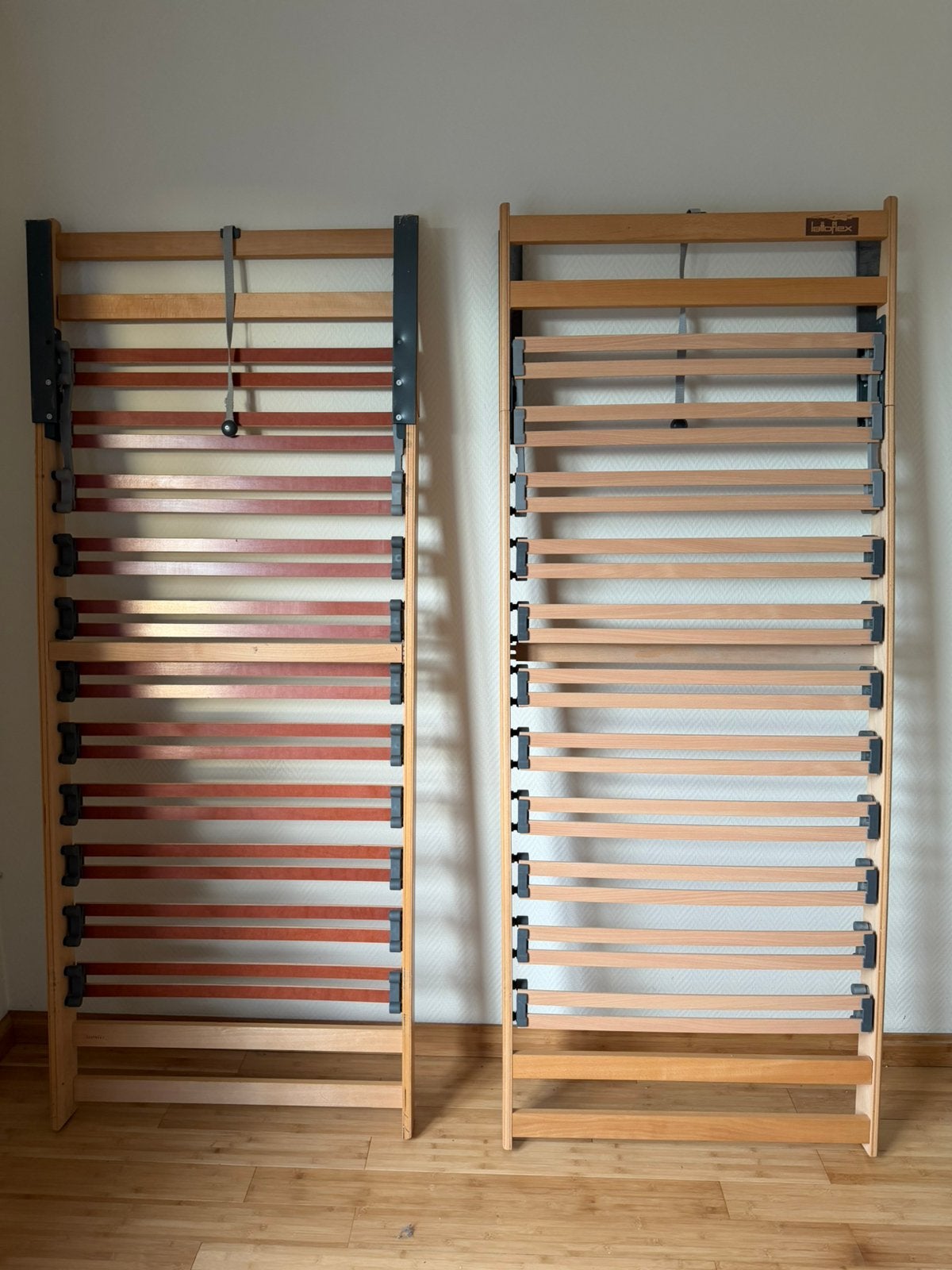 2 sommiers à lattes - A donner, Comme neuf, Sommier, 200 cm, Enlèvement