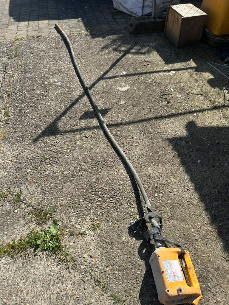 Trilnaald + motor, Doe-het-zelf en Bouw, Ophalen, Zo goed als nieuw