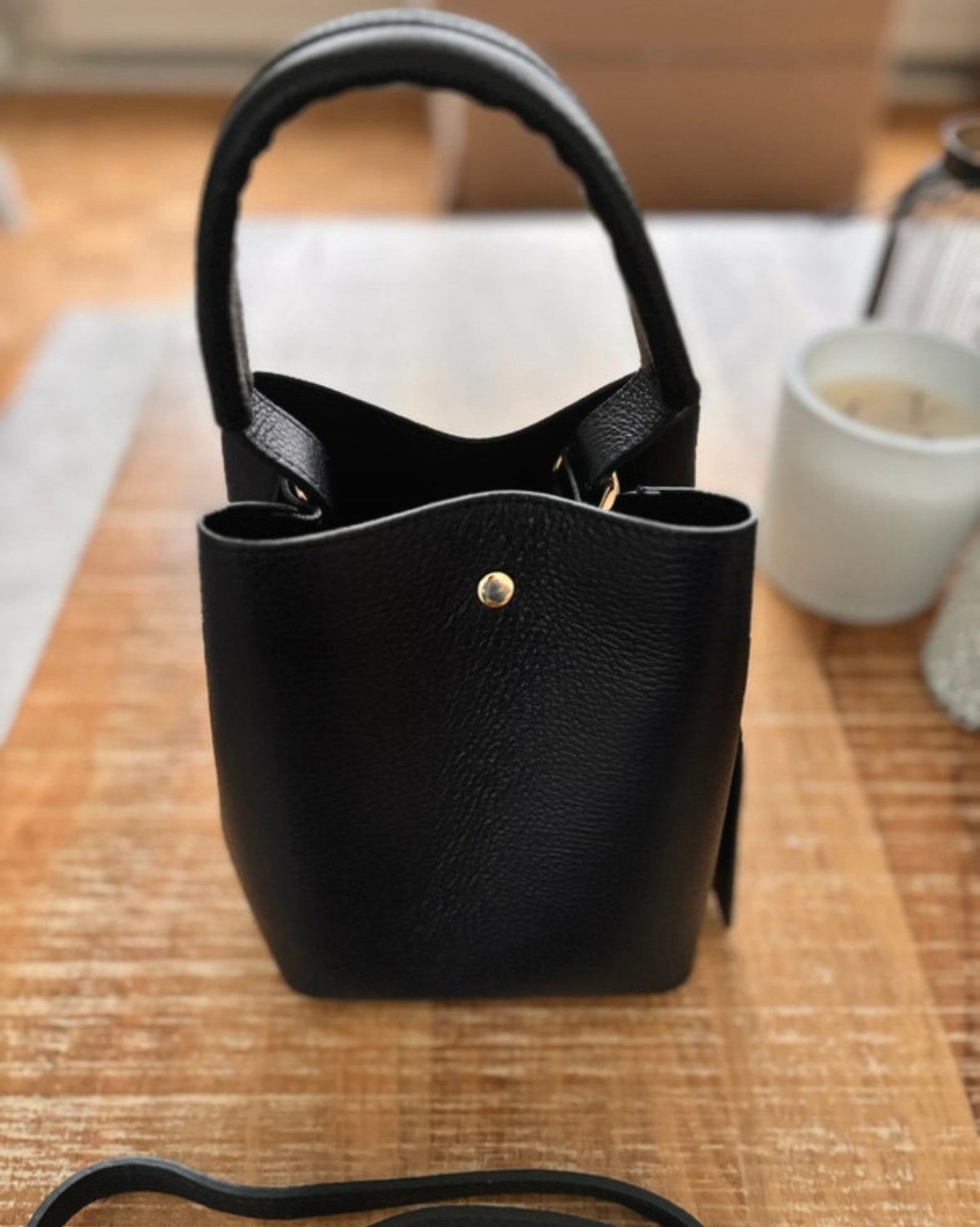 Sac à main bleu marine NEUF – avec pochette assortie, Enlèvement, Neuf, Bleu, Sac à main
