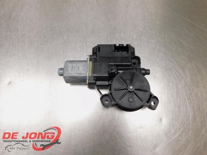 Moteur de vitre portière d'un Volkswagen Polo, Volkswagen, -, 3 mois de garantie, Utilisé