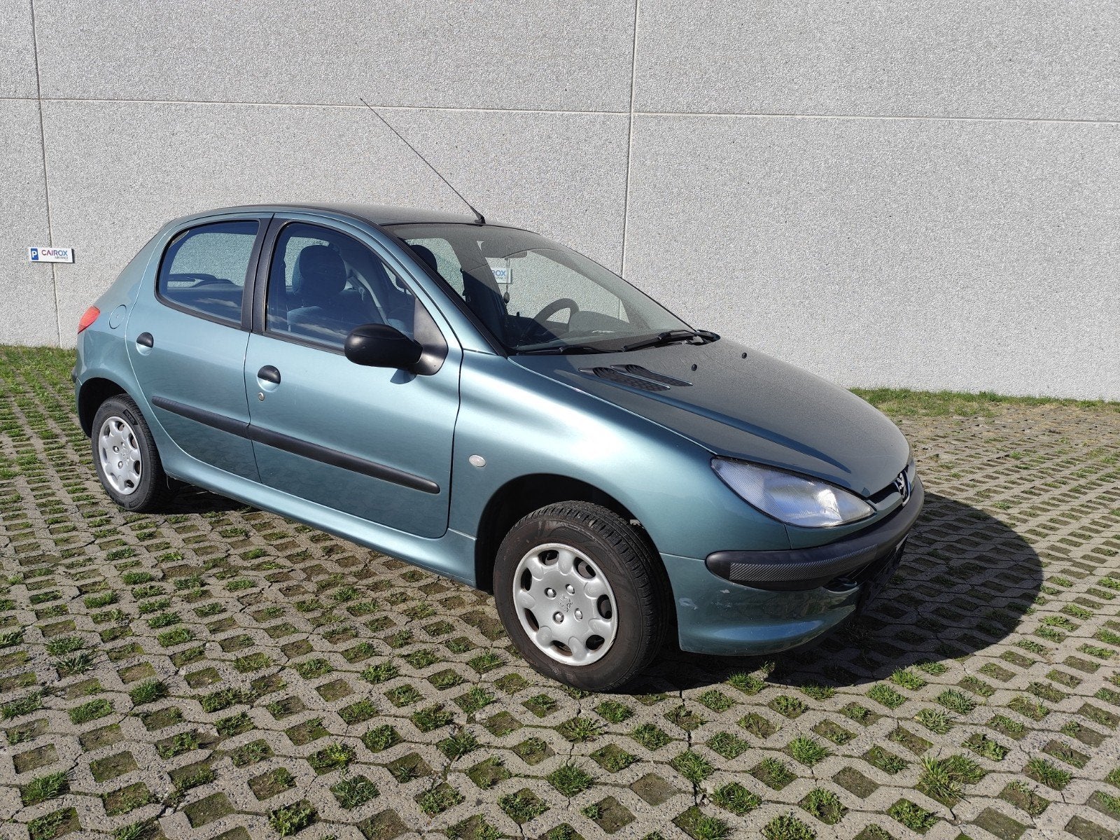 magnifique Peugeot 206 1100cc à peine 112dkm homologuée, Autos, Achat, Entreprise, Verrouillage central, Essence