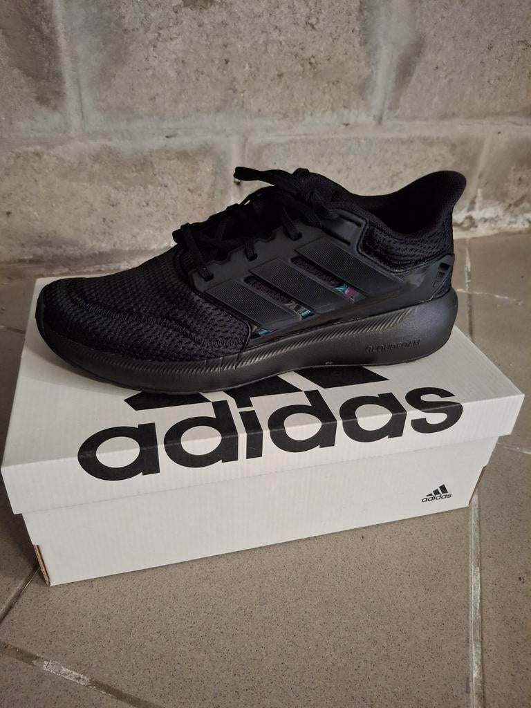 Schoenen Adidas - maat 44, Vêtements | Hommes, Chaussures, Comme neuf, Chaussures de sport, Noir, Enlèvement