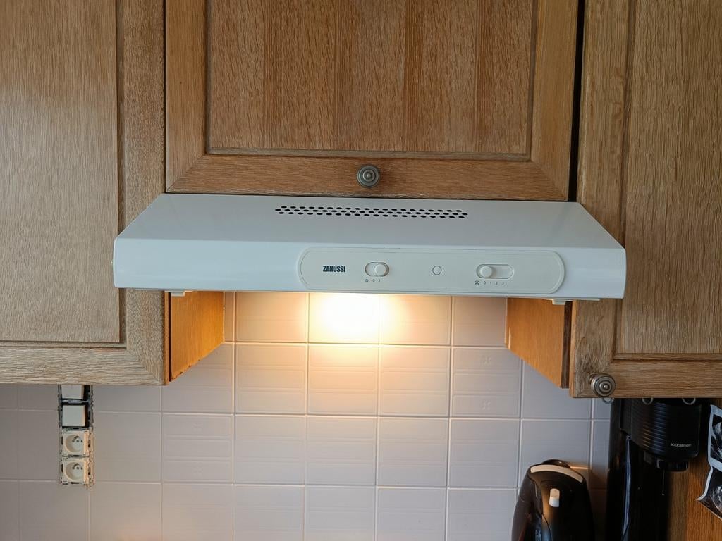 Zanussi dampkap, Ophalen