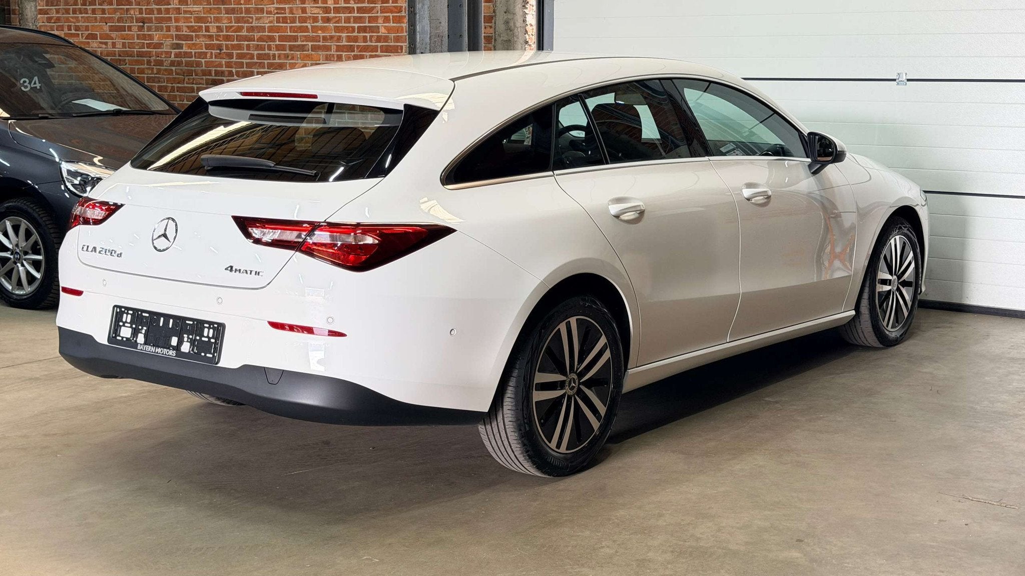 Mercedes-Benz CLA 200 d 4-Matic Garantie Shooting Brake EURO, Auto's, Automaat, CLA, Gebruikt, 4 cilinders