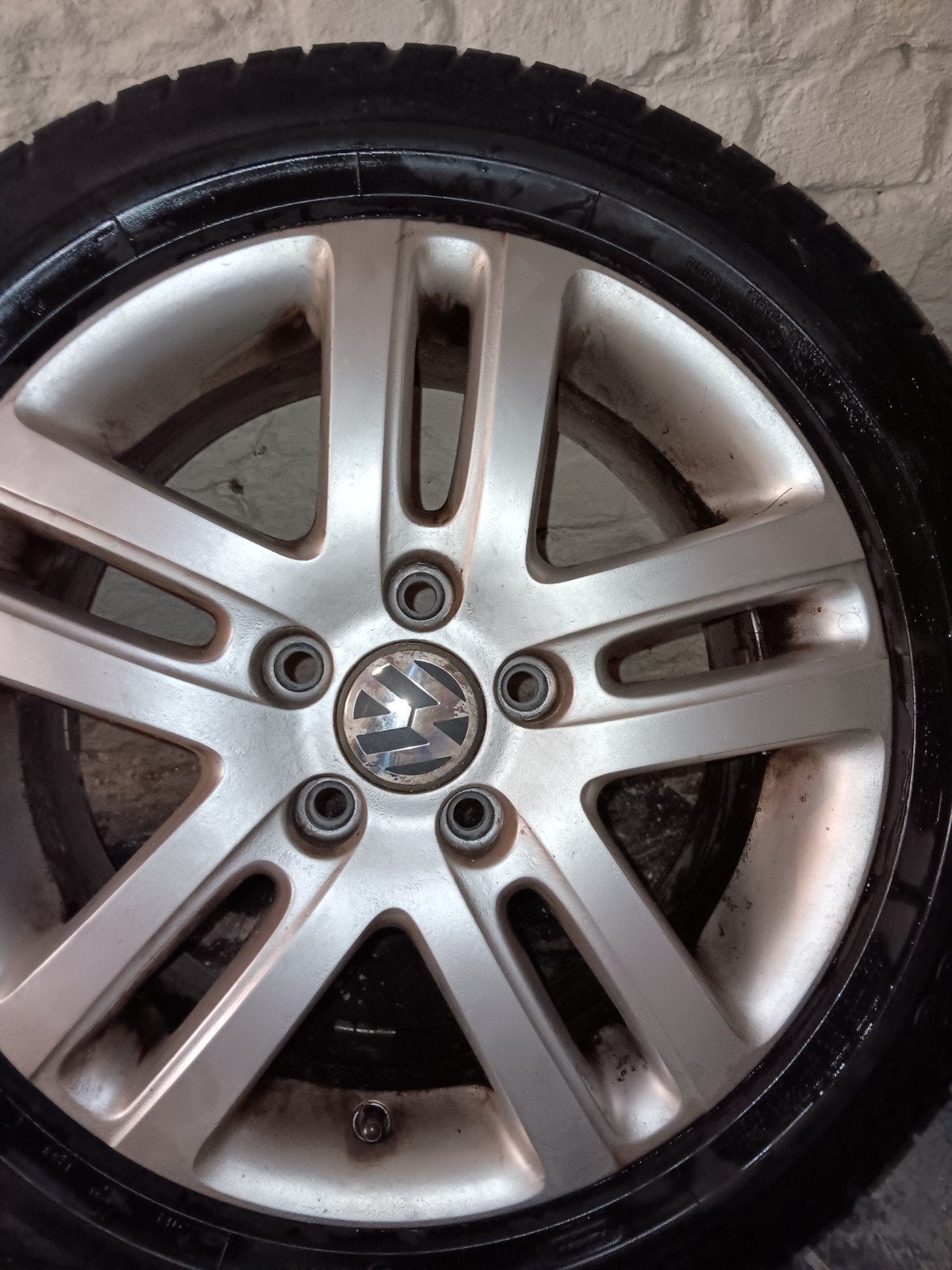4 banden met velgen in goede staat voor VW, Auto-onderdelen