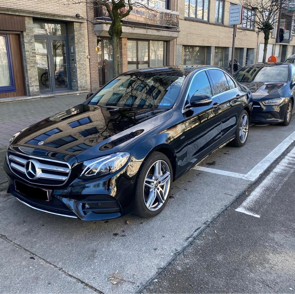Mercedes Benz E350e AMG LINE, Achat, Carnet d'entretien, Noir, Particulier