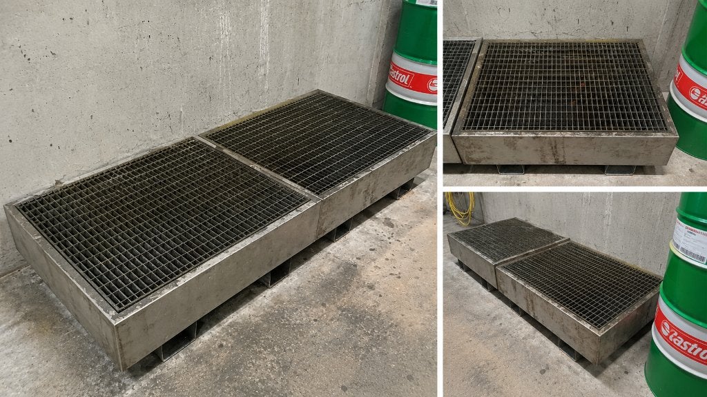 2 stalen lekbakken / olieopvangbakken met rooster, Doe-het-zelf en Bouw, Metalen, Ophalen, Gebruikt, Overige metalen