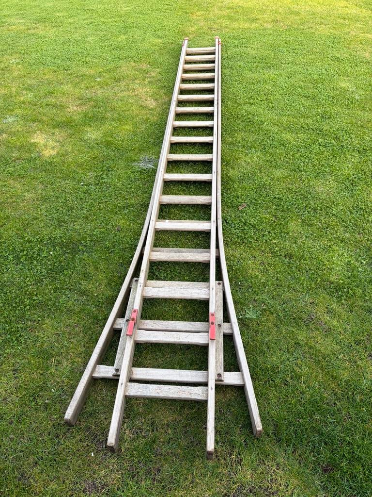 Échelle en bois 2 x 4 m de haut 40 cm de large, Enlèvement, Échelle