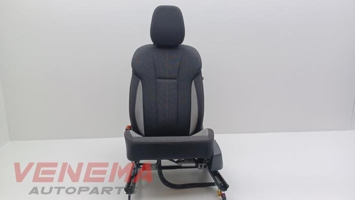 Siège gauche d'un Skoda Kamiq, Autos : Pièces & Accessoires, -, 3 mois de garantie, Utilisé, Skoda