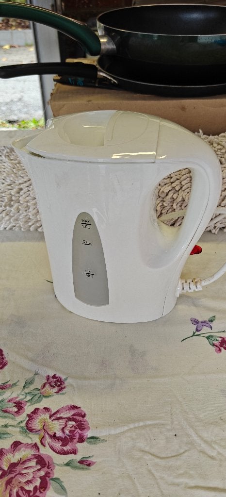 waterkoker, Elektronische apparatuur, Minder dan 1 liter, Ophalen, Zo goed als nieuw