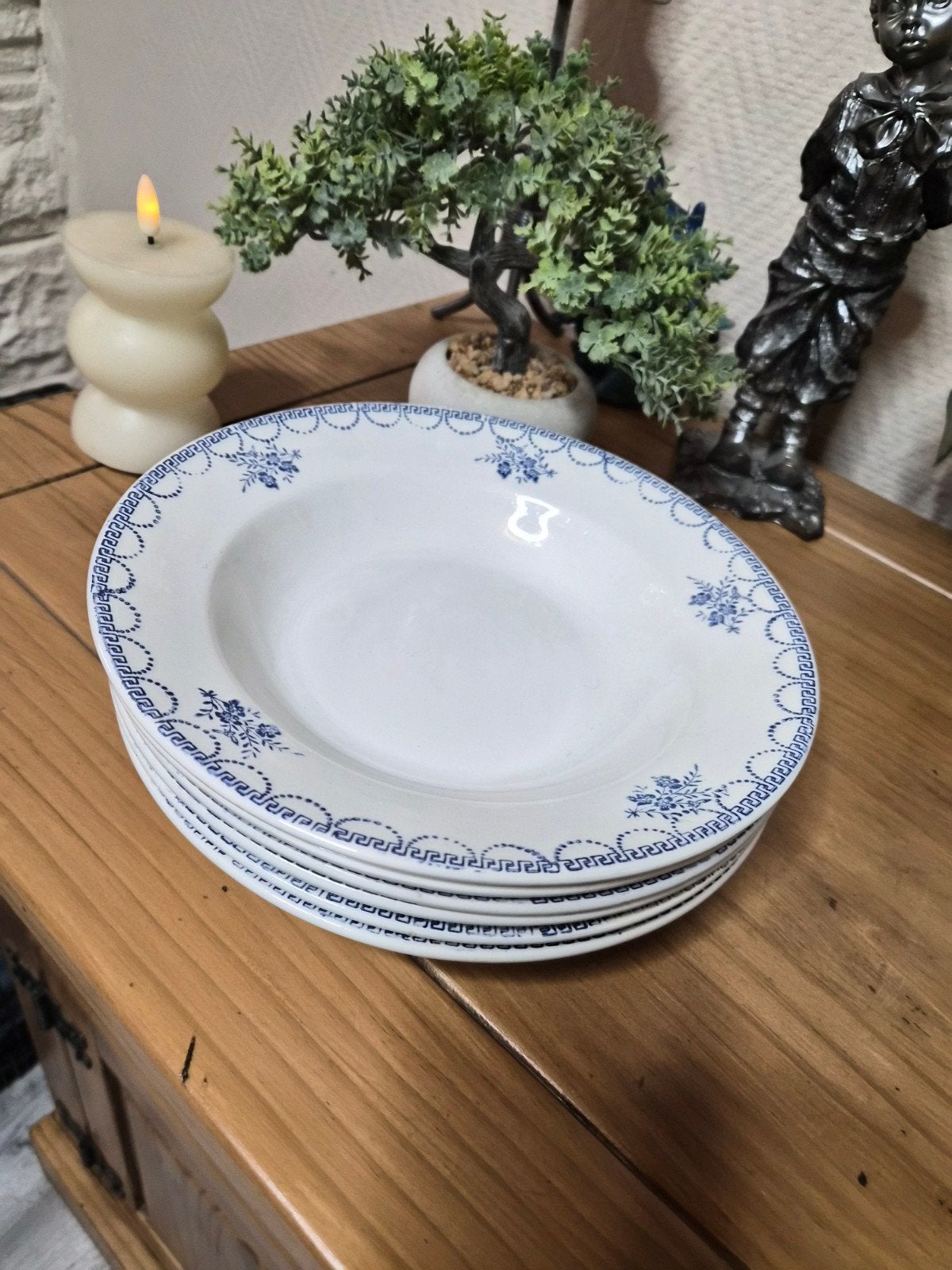 6 assiettes, Enlèvement