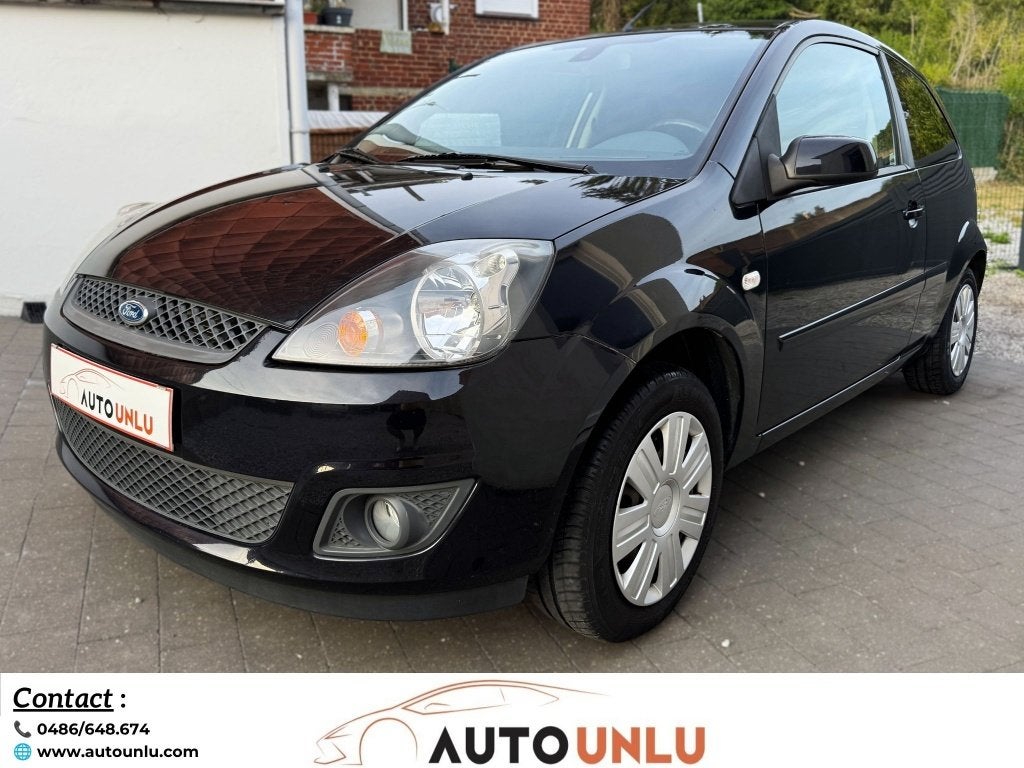 FORD FIESTA // 1er PROPRIETAIRE //, Auto's, Voorwielaandrijving, Stof, 50 kW, 4 cilinders