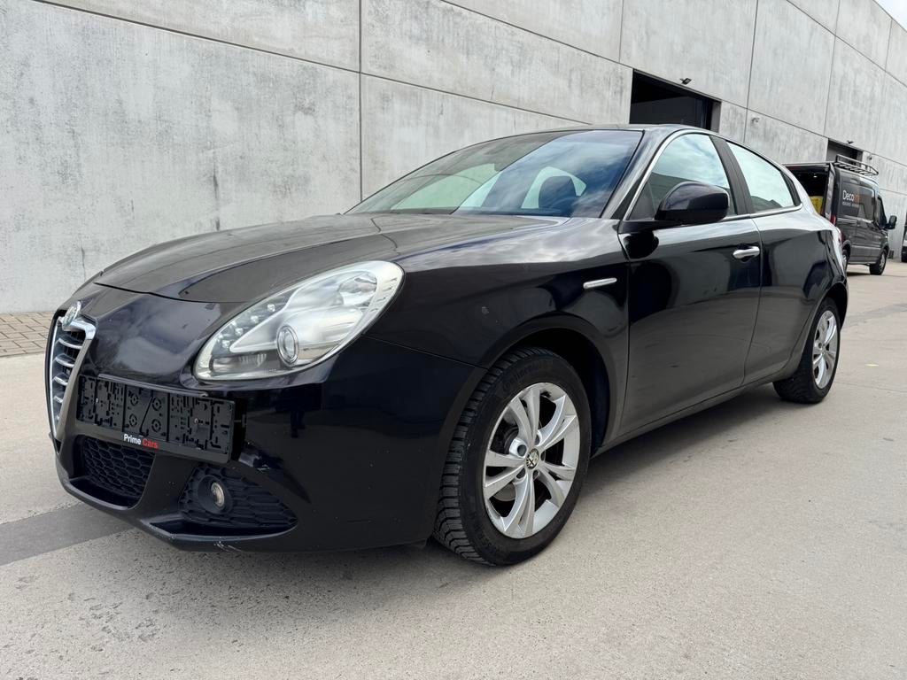 Alfa Romeo Giulietta 1.6 JTD M-Jet, Voorwielaandrijving, Stof, Zwart, 1600 cc