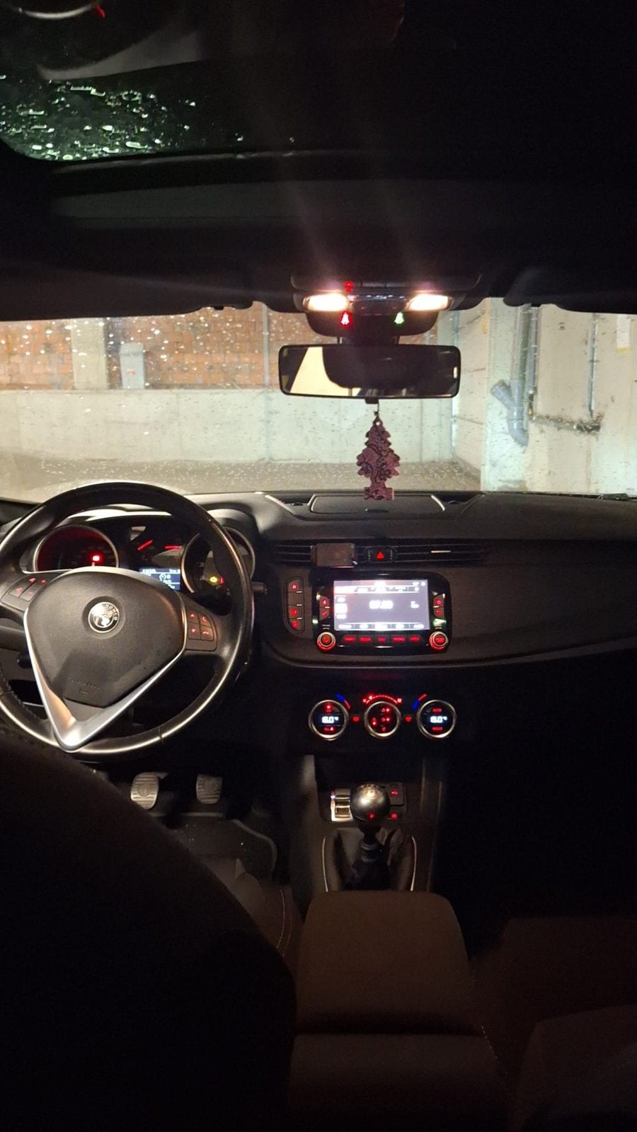 ALFA ROMEO GIULIETTA 2017, Achat, Euro 6, Boîte manuelle, Entretenue par le concessionnaire