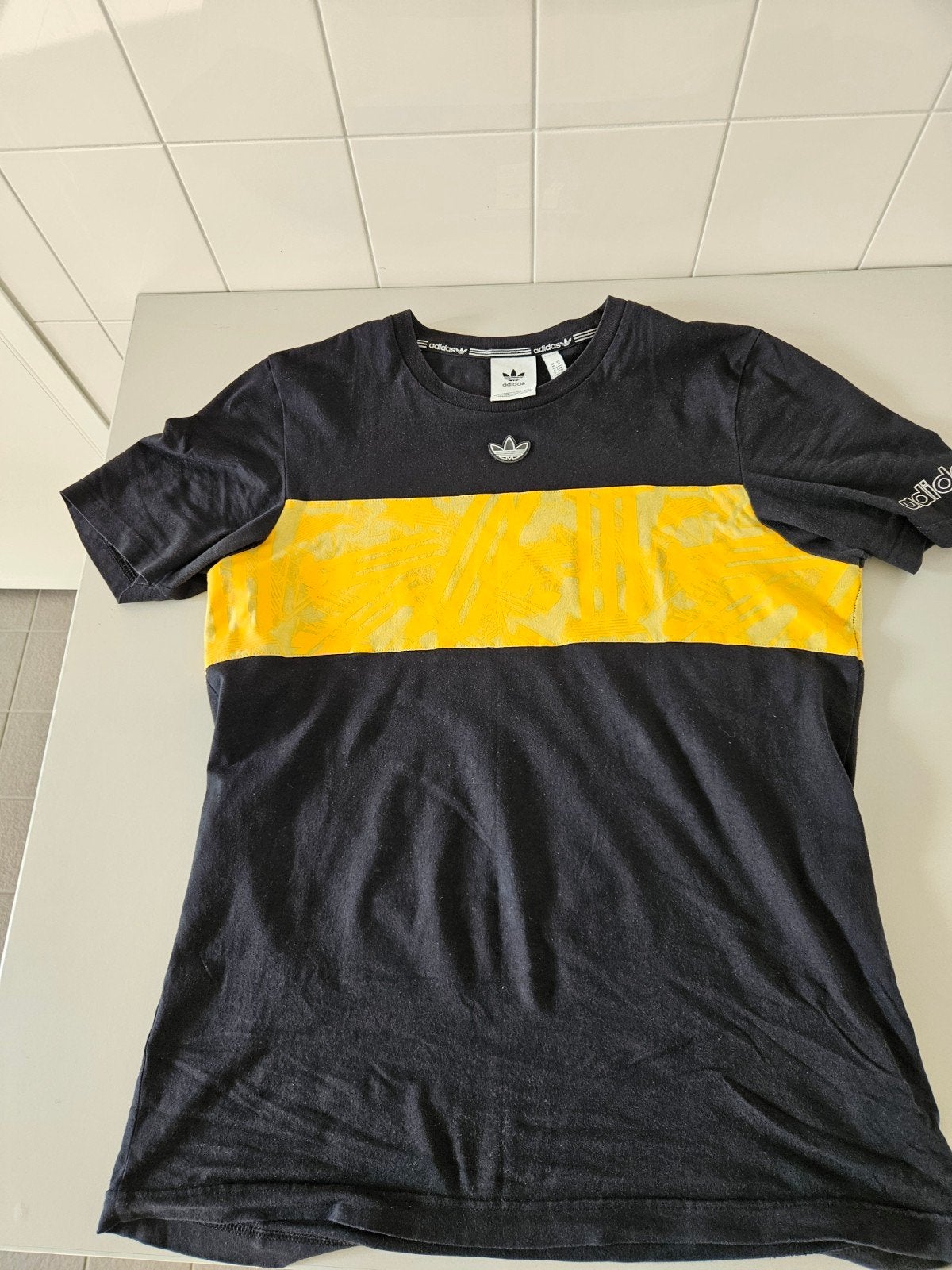 Tshirt Adidas origineel, Kleding | Heren, T-shirts, Ophalen of Verzenden, Zo goed als nieuw, Adidas, Meerkleurig