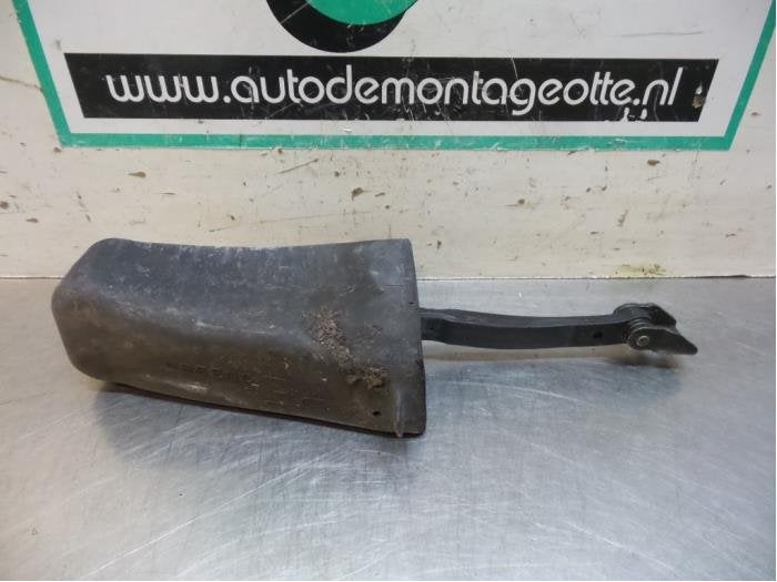 Butée 4portes arrière droite d'un BMW 5-Serie (5-Serie 02-, -, 3 mois de garantie, Utilisé, -