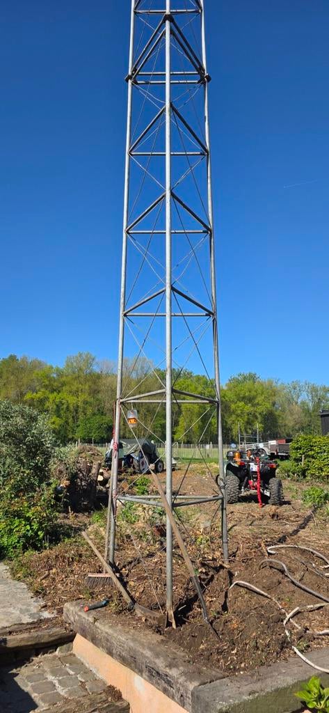Mât/pylône en métal galvanisé de 24 m de haut, Enlèvement