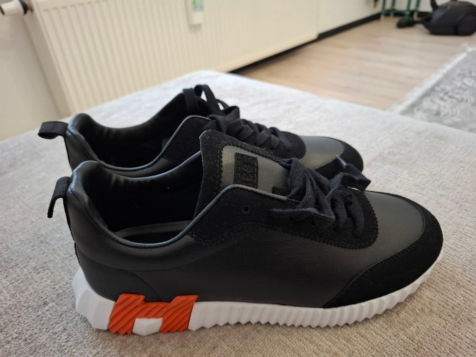 schoen HERMES paris nieuw maat 42, Ophalen