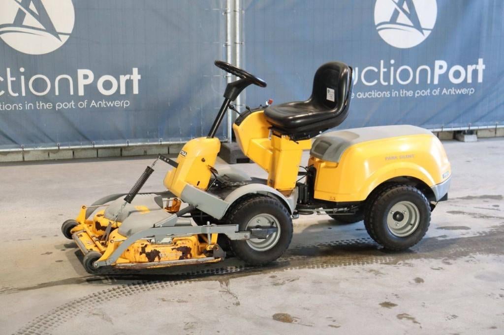 Veiling: Zitmaaiers en Minitractoren, Tuin en Terras, Ophalen