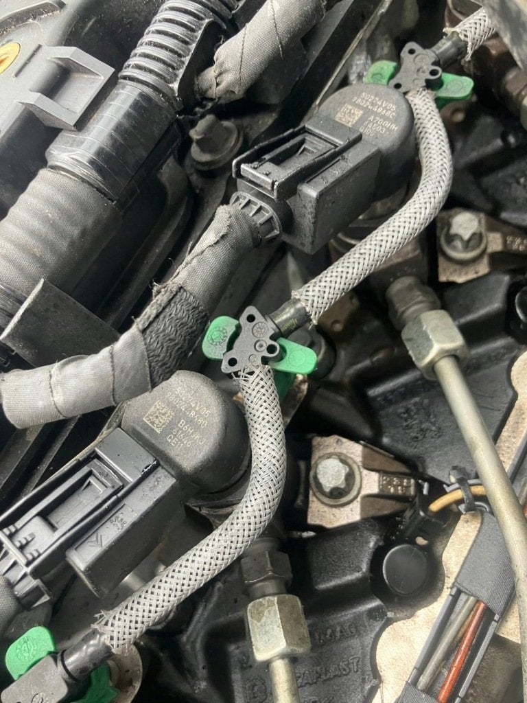 Moteur 9HC Complet PEUGEOT 308, Envoi, Utilisé, Skoda