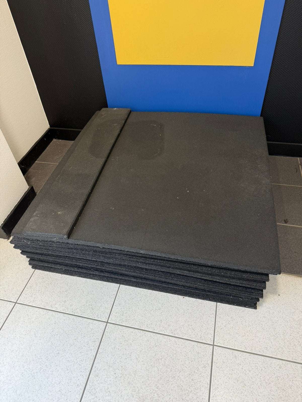 Lot de 18 dalles de fitness caoutchouc, Enlèvement, Utilisé, Autres matériaux