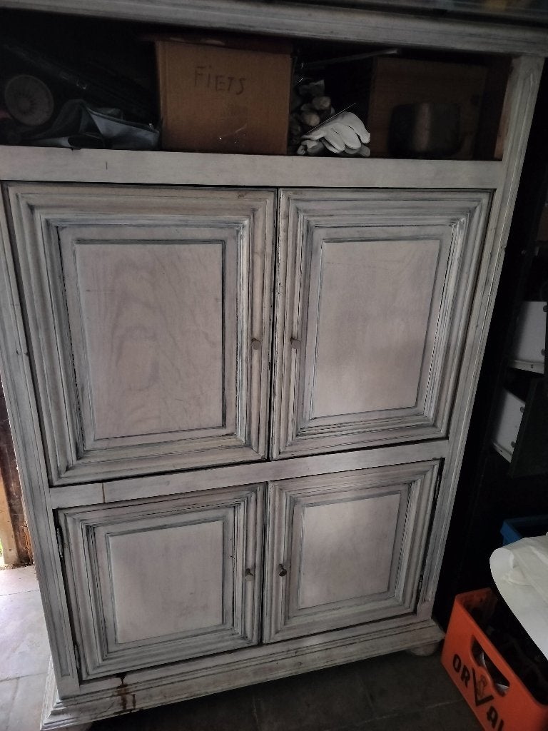 Gratis oude tv kast, Ophalen, Gebruikt
