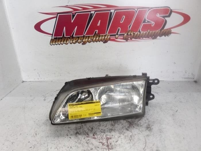 Phare gauche d'un Mazda 626, Autos : Pièces & Accessoires, -, -, 3 mois de garantie, Mazda