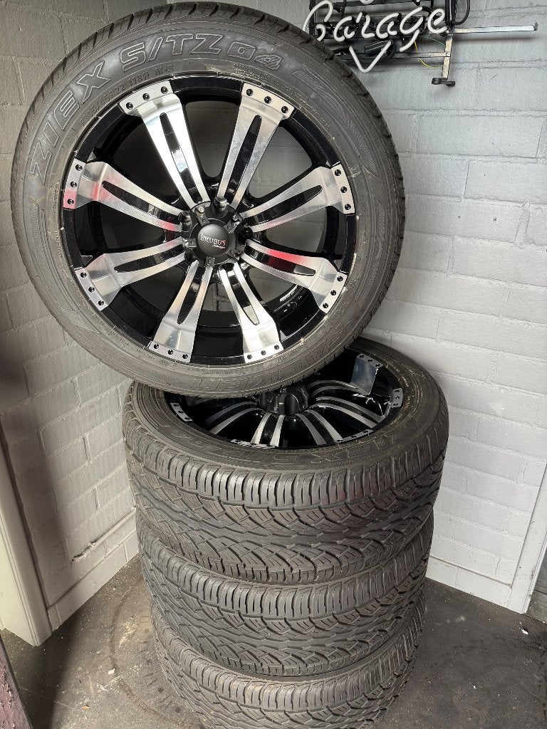 Velgen / banden voor dodge ram, Auto-onderdelen, Overige maten, Ophalen of Verzenden, 305 mm, Band(en)
