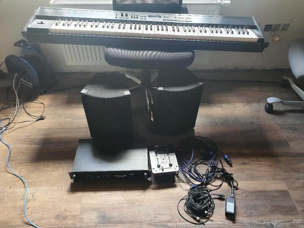 LOT Professional muziek Roland RD-300GX. Digitale stage pian, Ophalen, Roland, Overige aantallen, Zo goed als nieuw