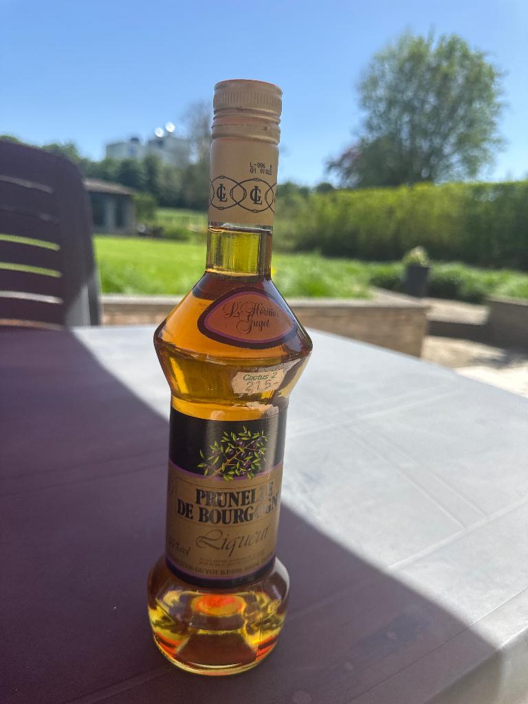 Bouteille vintage Prunelle de Bourgogne, Verzamelen, Wijnen, Nieuw, Vol, Ophalen of Verzenden
