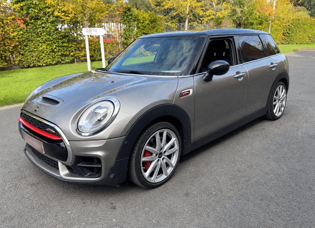 MINI Clubman S John Cooper Works ALL4 // 2.0L BENZINE -231PK, Auto's, Automaat, 4 cilinders, Leder, Bedrijf