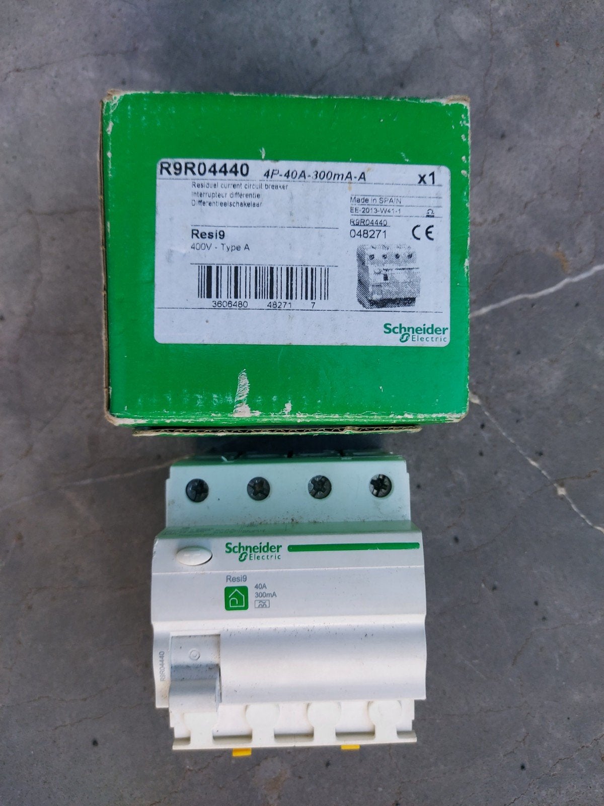 Verliesstroomschakelaar 300Ma 40A Schneider, Ophalen of Verzenden, Zo goed als nieuw, Schakelaar