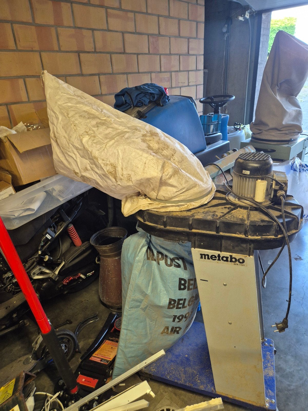 Houtstof afzuiging  te koop, Doe-het-zelf en Bouw, Gereedschap | Zaagmachines, Ophalen of Verzenden