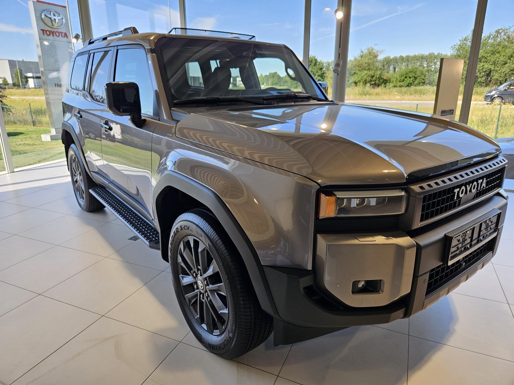 Toyota Land Cruiser 2.8L VX-L 4WD AUTO Ombouw lichte vracht, Auto's, Automaat, Stof, Panoramadak, 4 cilinders
