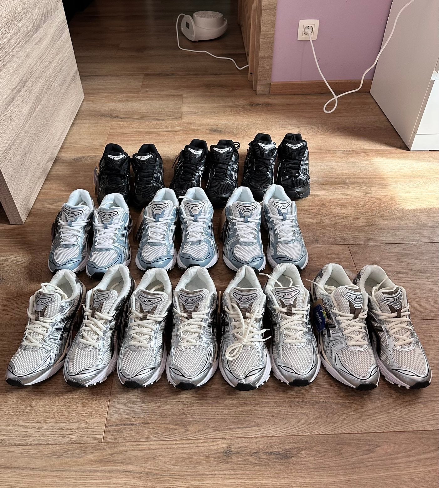 ASICS, Enlèvement ou Envoi, Neuf