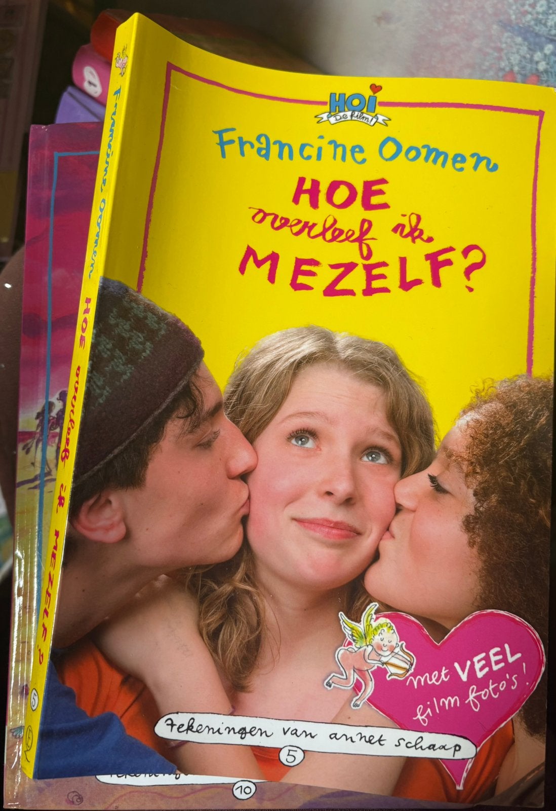 Boek: Hoe overleef ik mezelf?-Francine Oomen met veel filmfo, Boeken, Ophalen of Verzenden, Nieuw