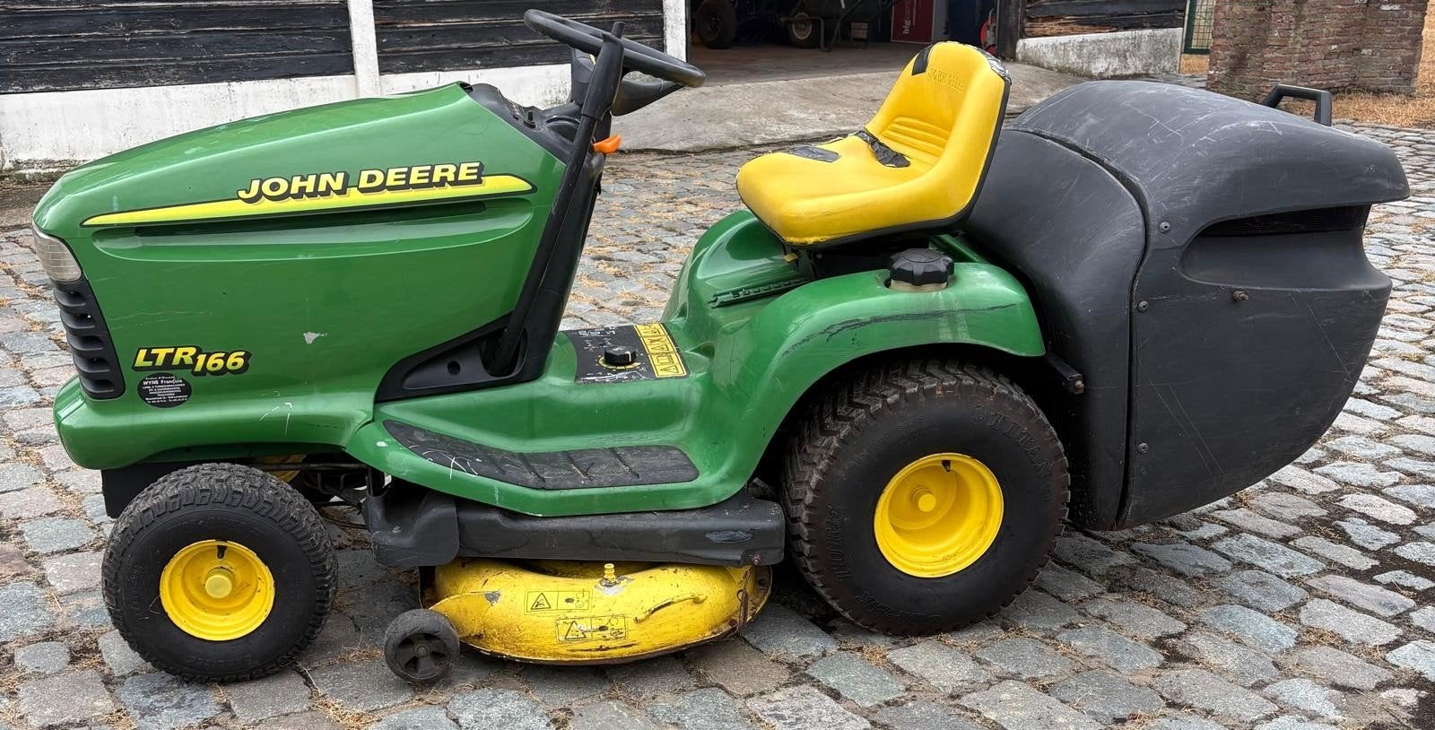 john deere LTR166, Enlèvement, Utilisé, John Deere, 90 à 120 cm