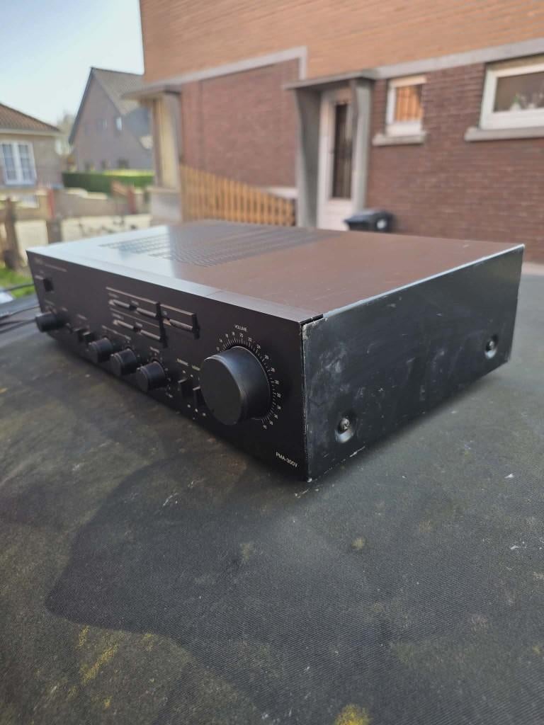 DENON PMA-300V - Amplificateur, Enlèvement ou Envoi, Denon, 60 à 120 watts, Stéréo